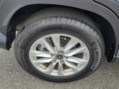 2025 Toyota Corolla Cross LE