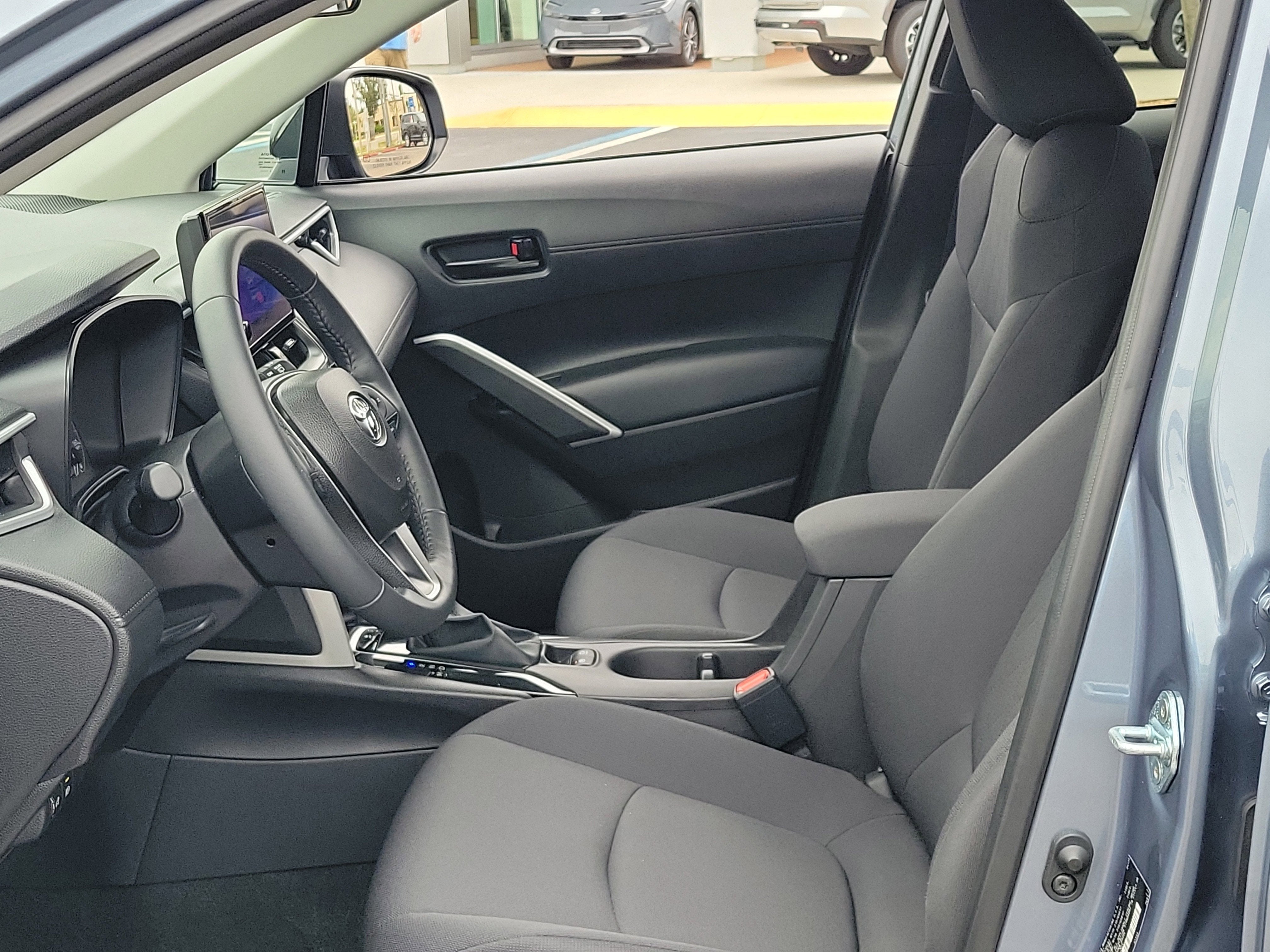 2025 Toyota Corolla Cross LE