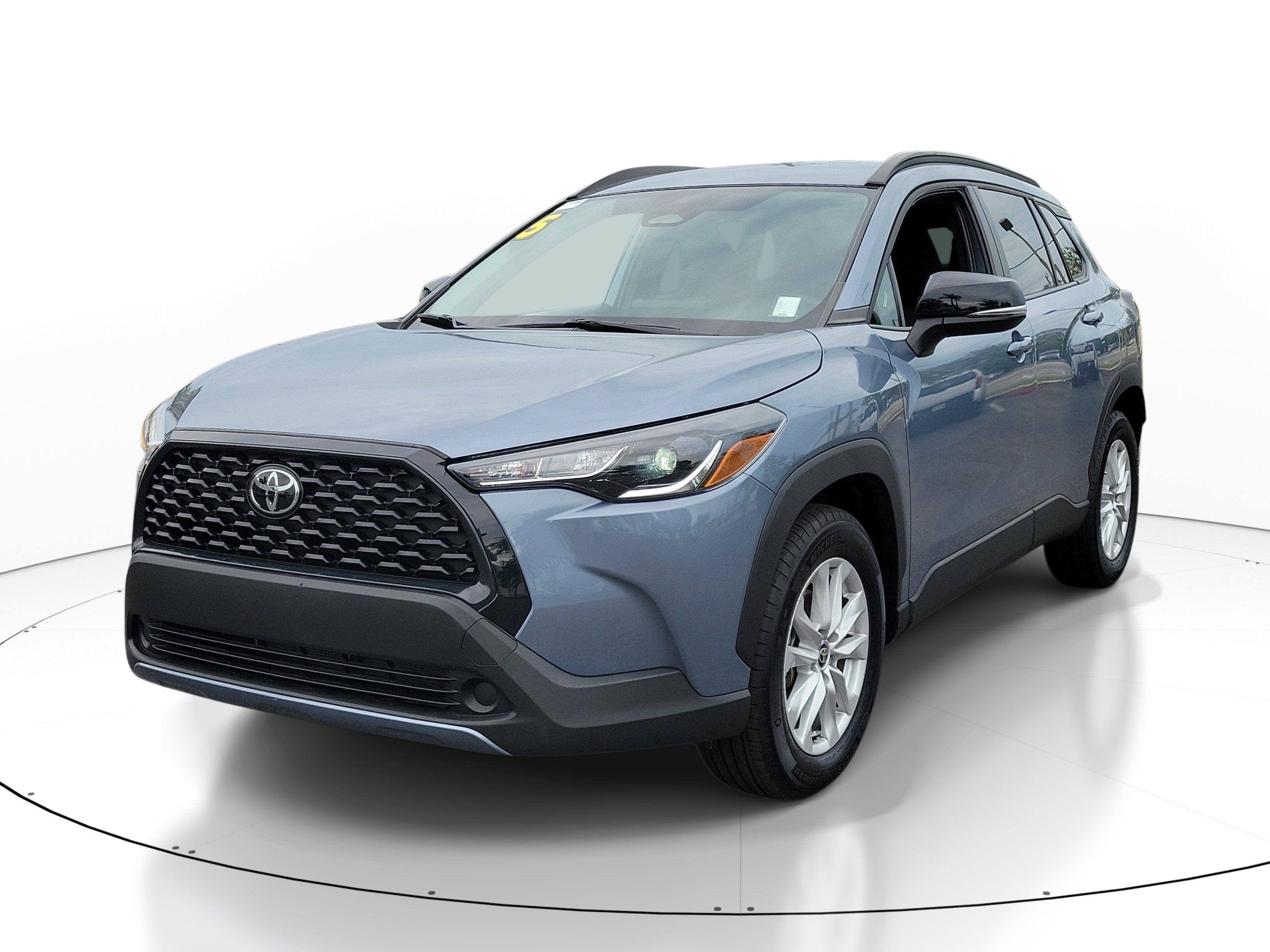 2025 Toyota Corolla Cross LE