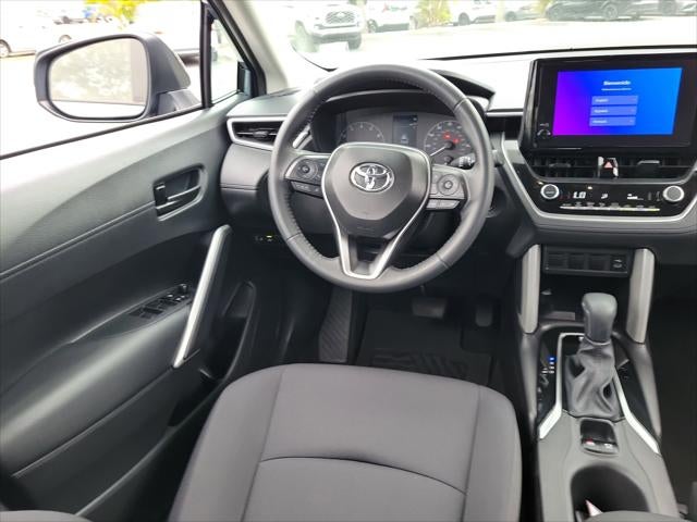 2025 Toyota Corolla Cross LE