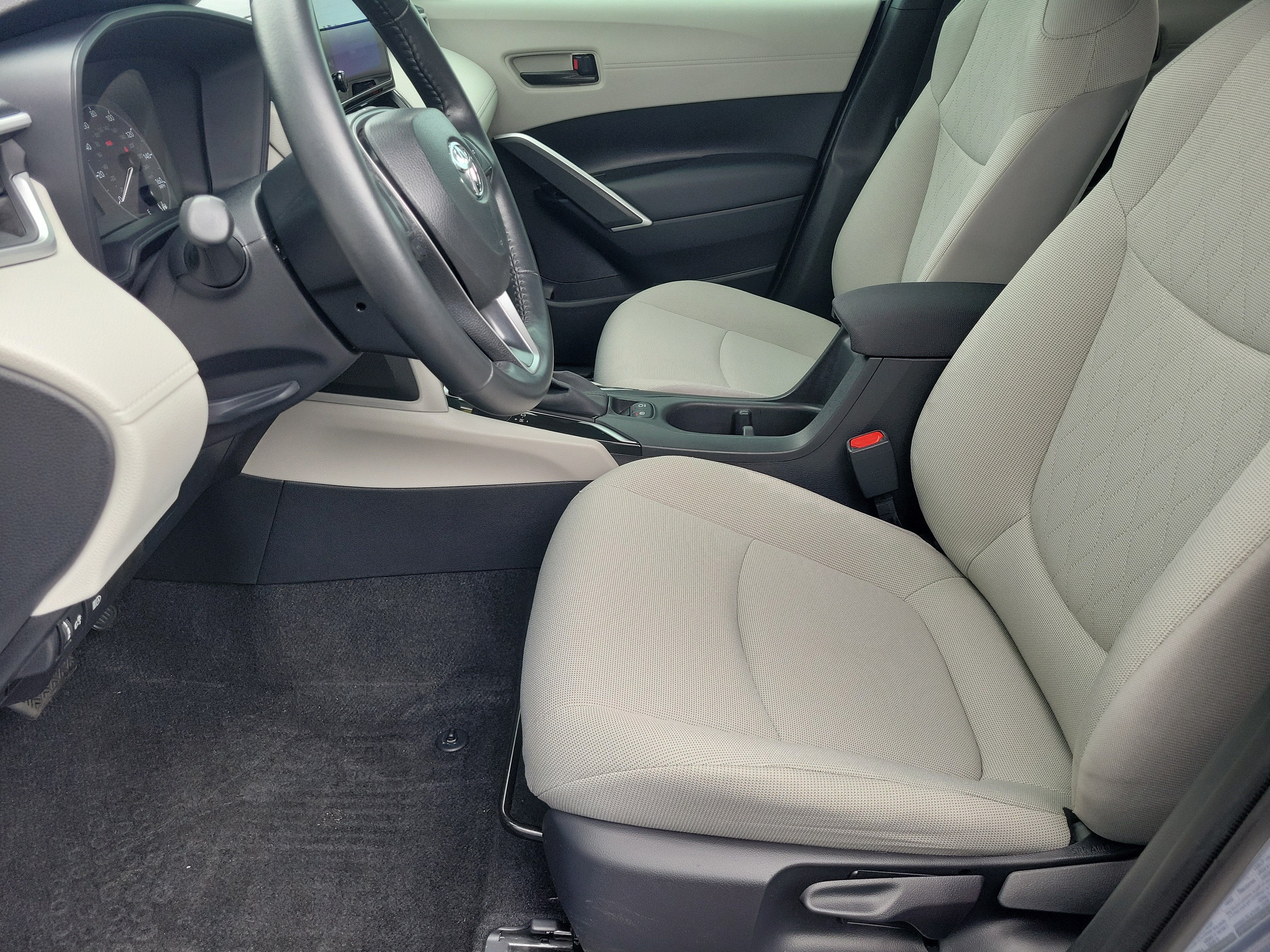 2025 Toyota Corolla Cross LE