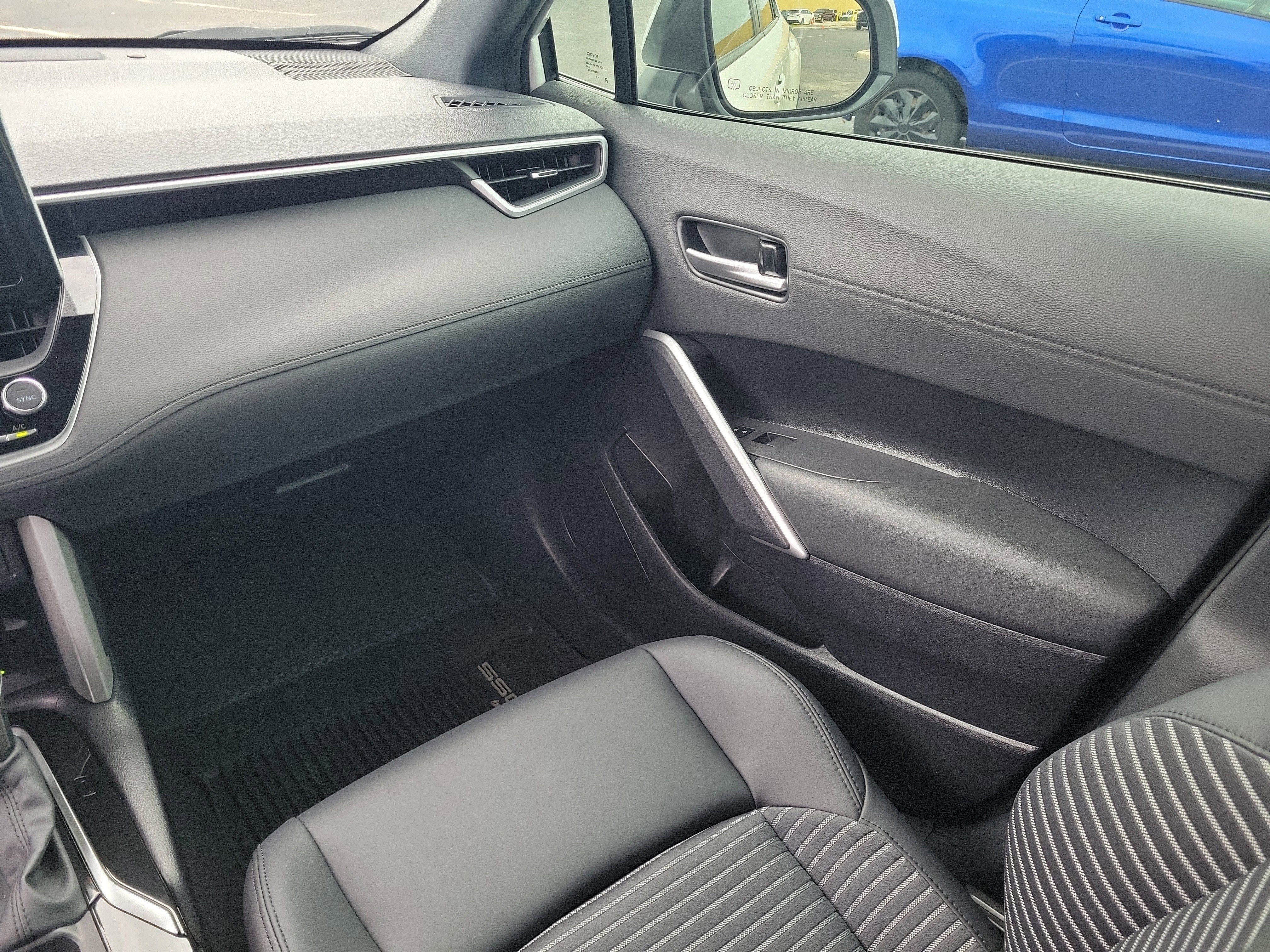 2024 Toyota Corolla Cross Hybrid XSE