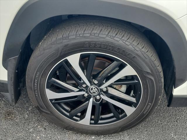 2024 Toyota Corolla Cross Hybrid XSE