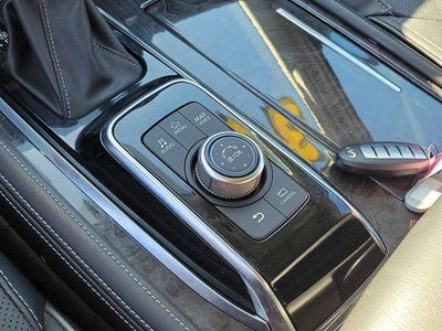 2023 INFINITI QX80 LUXE