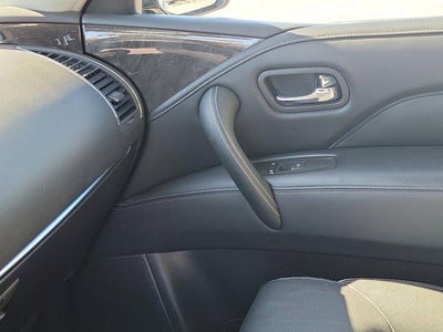 2023 INFINITI QX80 LUXE