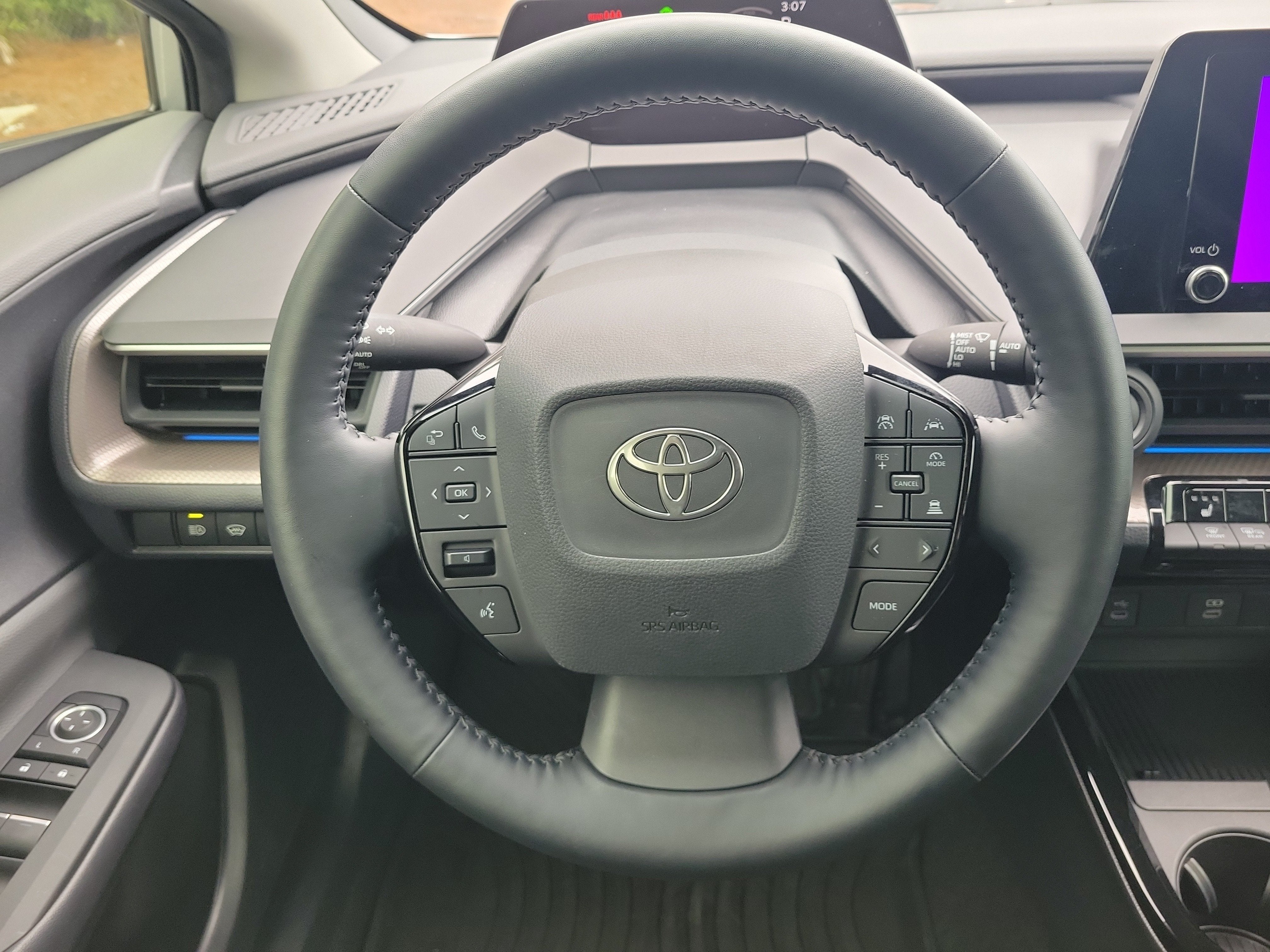 2024 Toyota Prius XLE