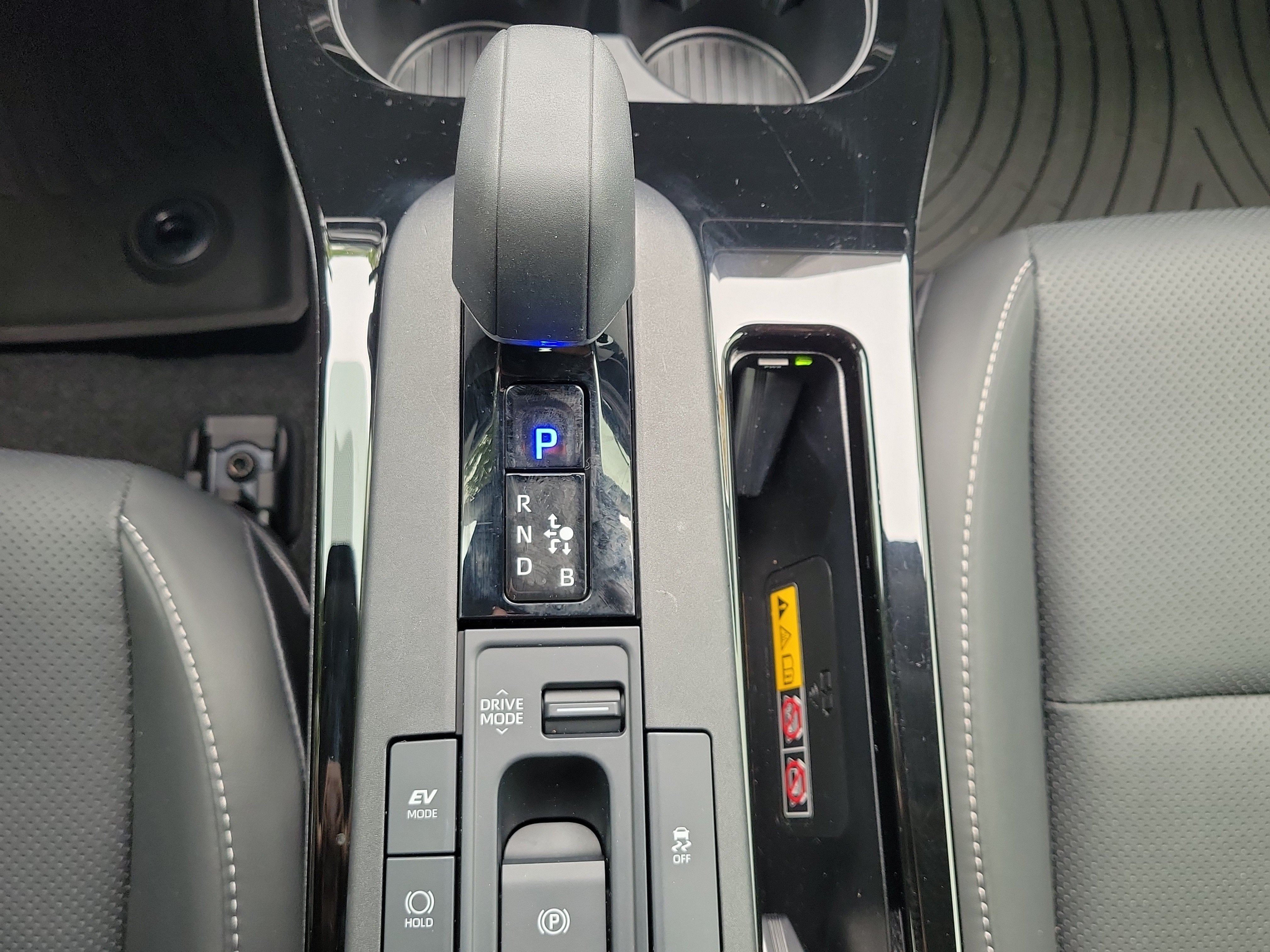 2024 Toyota Prius XLE