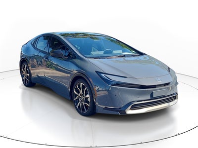2025 Toyota Prius Plug-In Hybrid Base