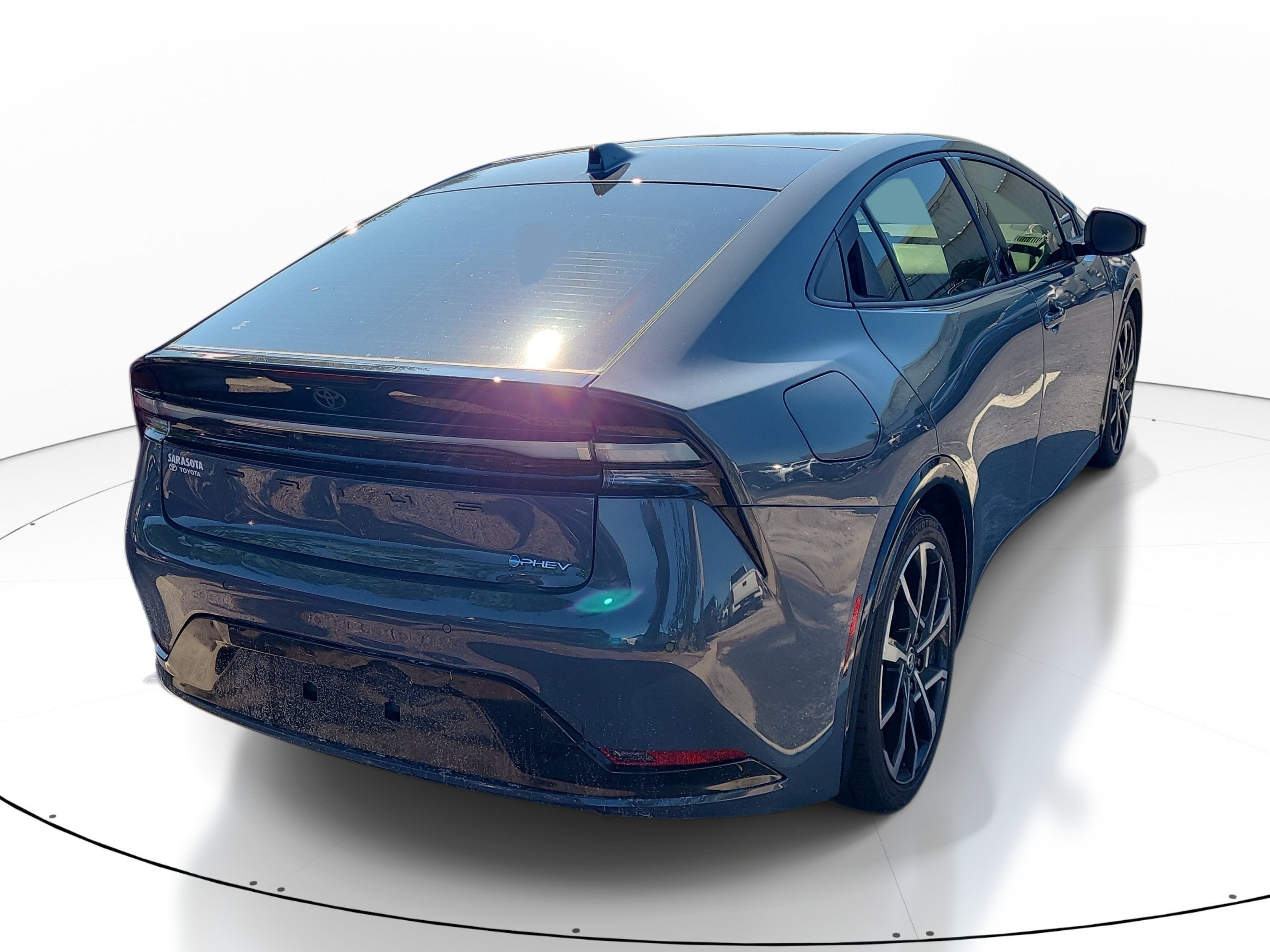 2025 Toyota Prius Plug-In Hybrid Base