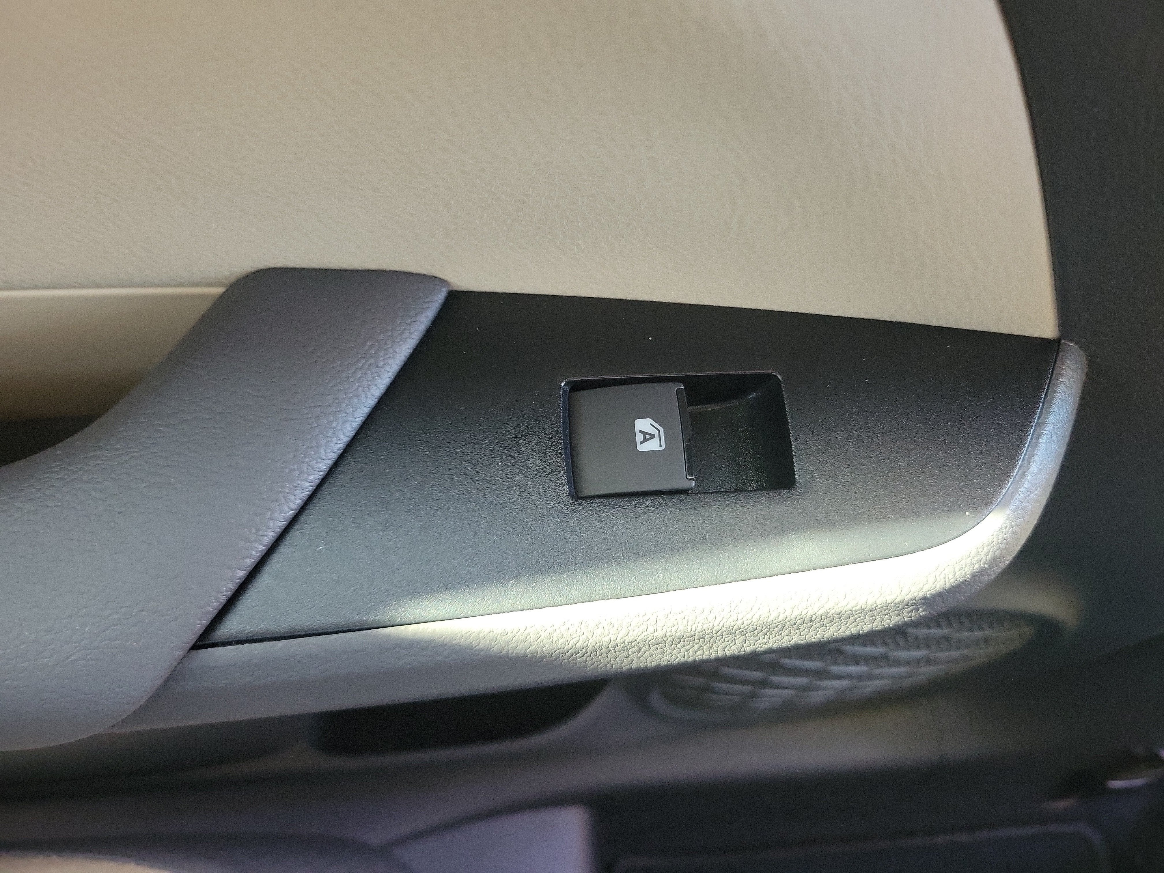 2016 Toyota Prius Two Eco