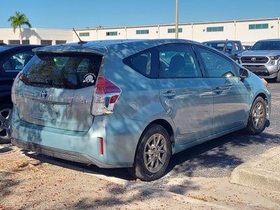 2015 Toyota Prius v Base
