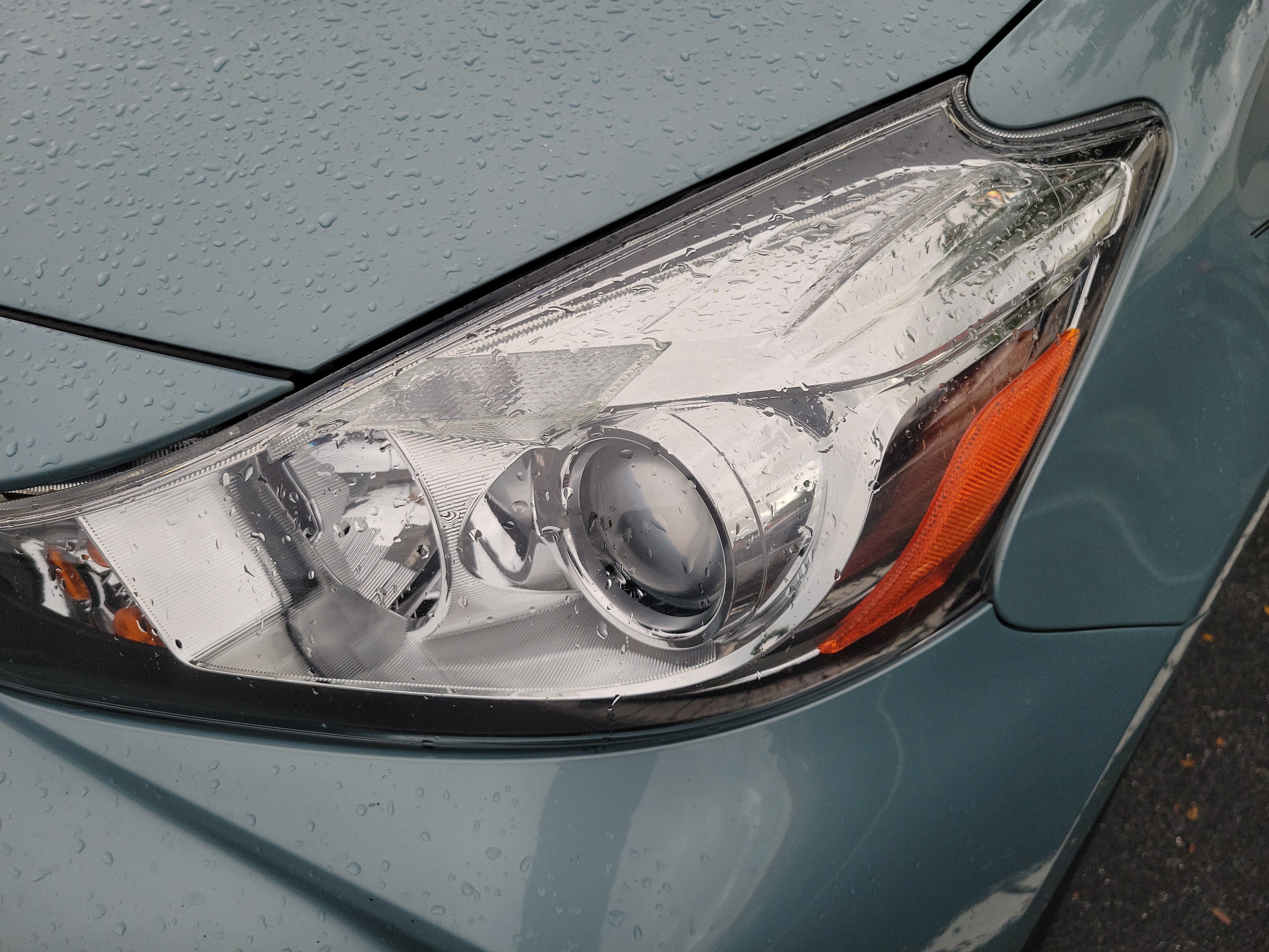 2015 Toyota Prius v Two