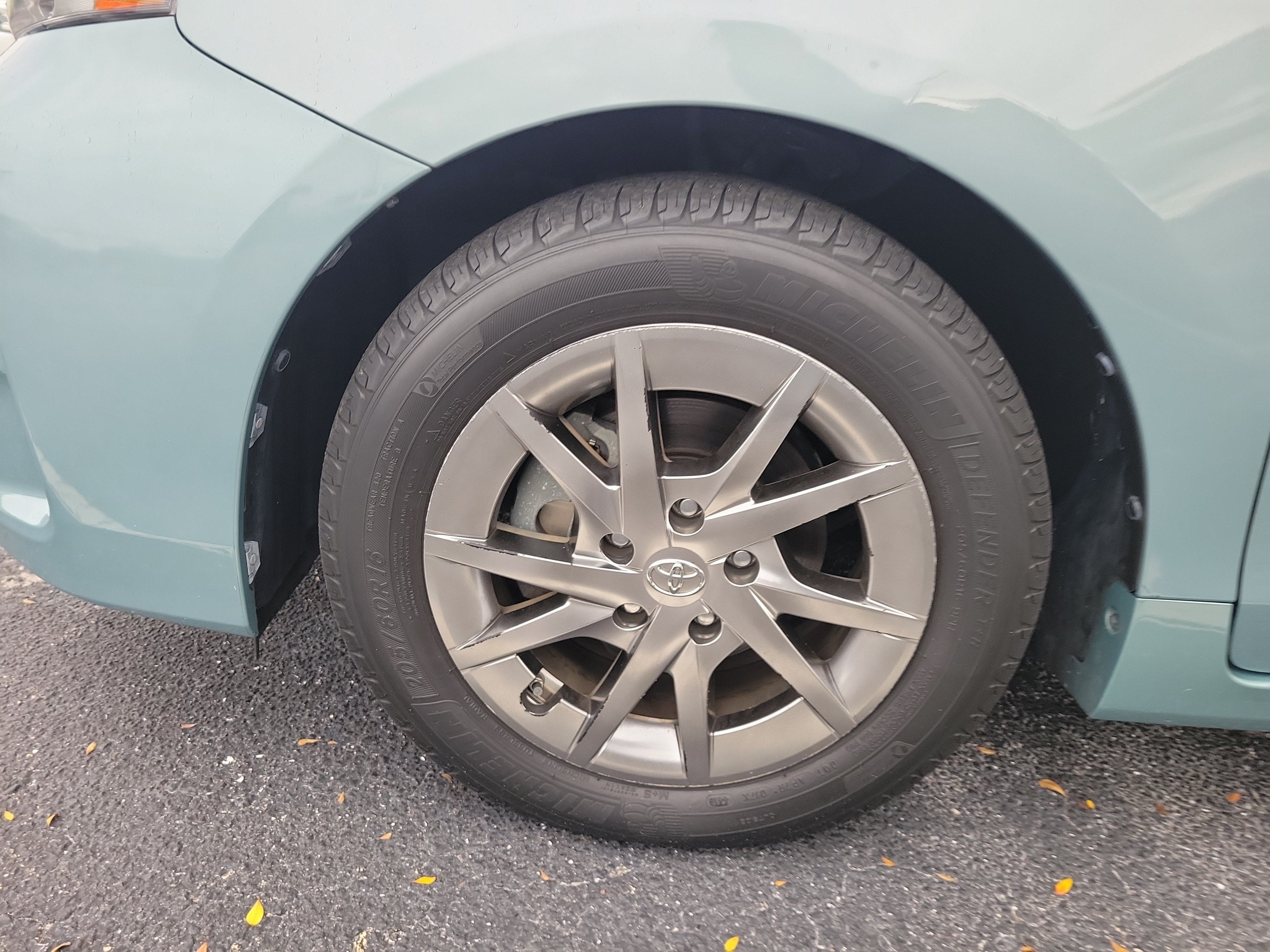 2015 Toyota Prius v Two