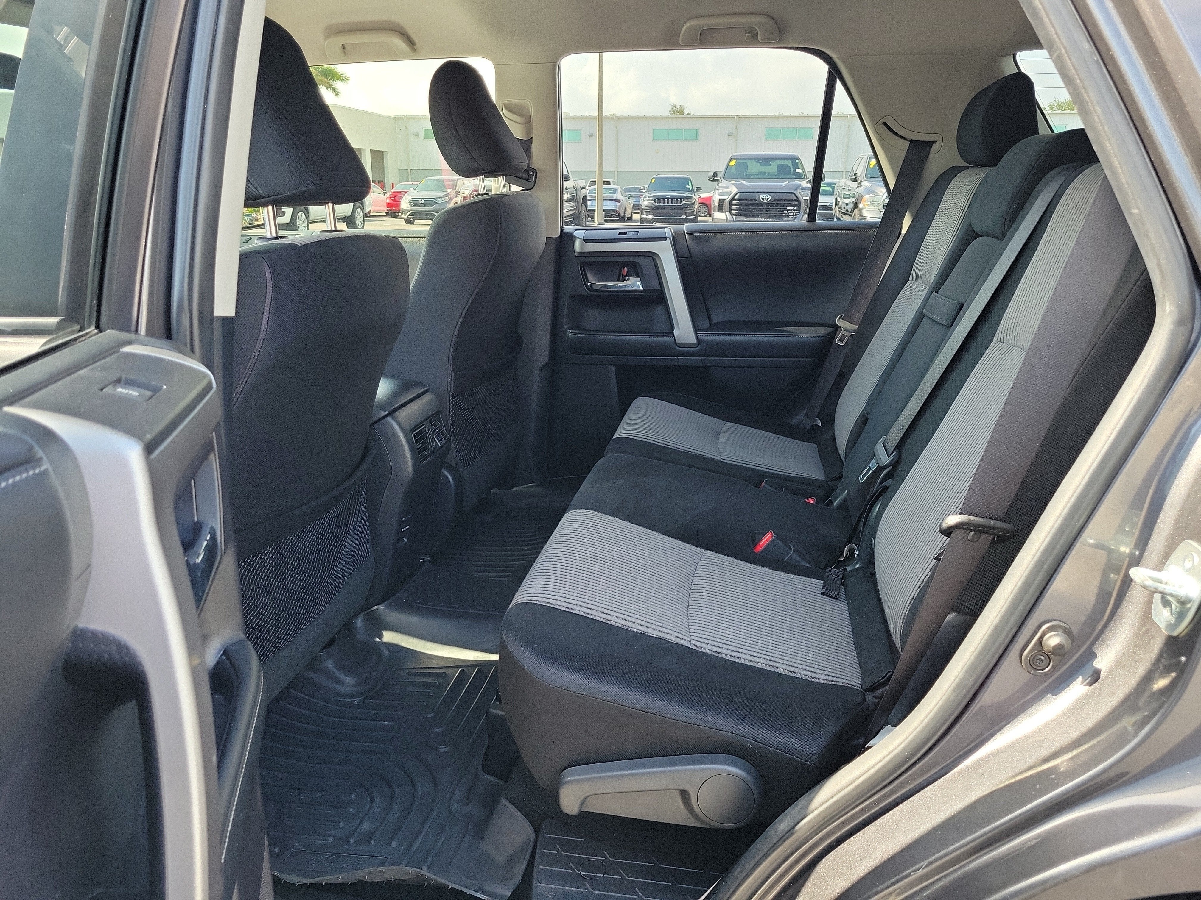 2014 Toyota 4Runner SR5