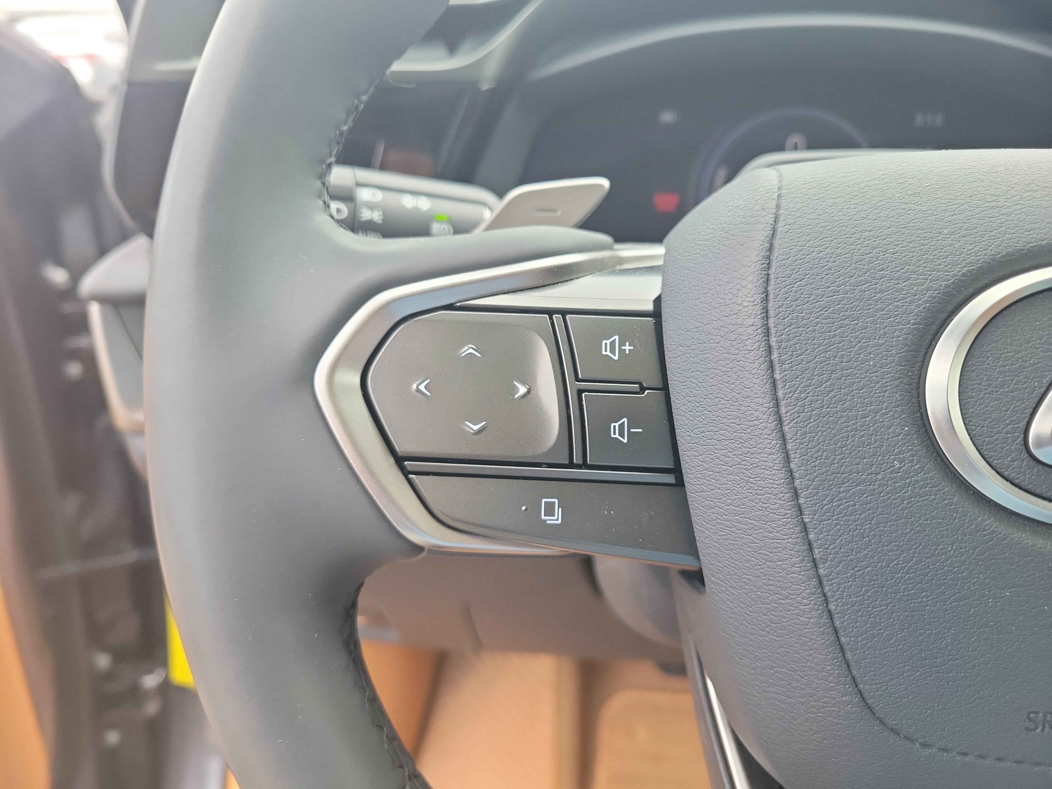 2023 Lexus RZ 450e Premium