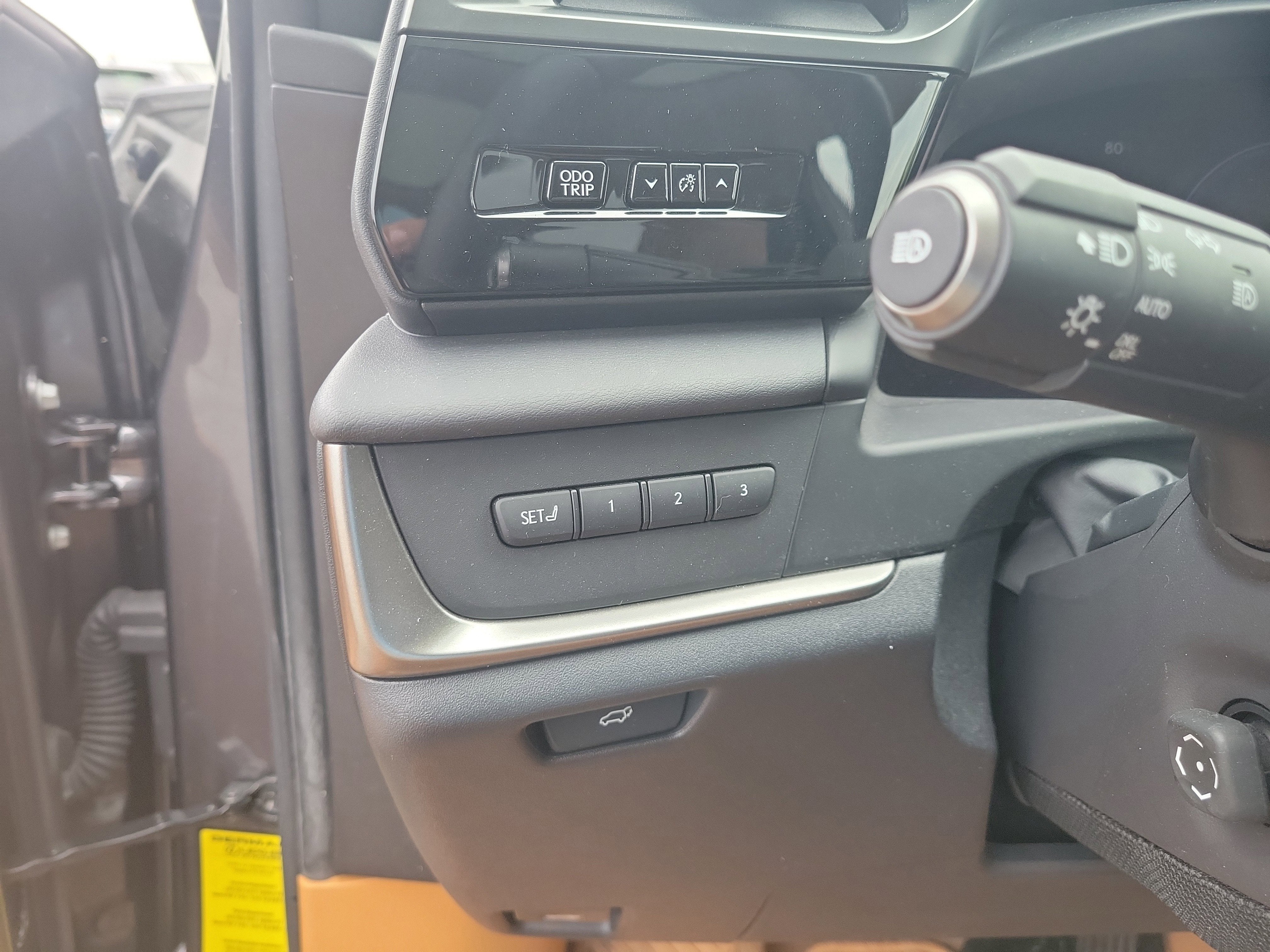2023 Lexus RZ 450e Premium