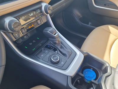 2025 Toyota RAV4 Hybrid XLE Premium