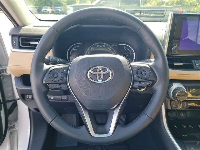 2025 Toyota RAV4 Hybrid XLE Premium