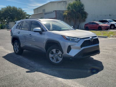 2025 Toyota RAV4 Hybrid LE