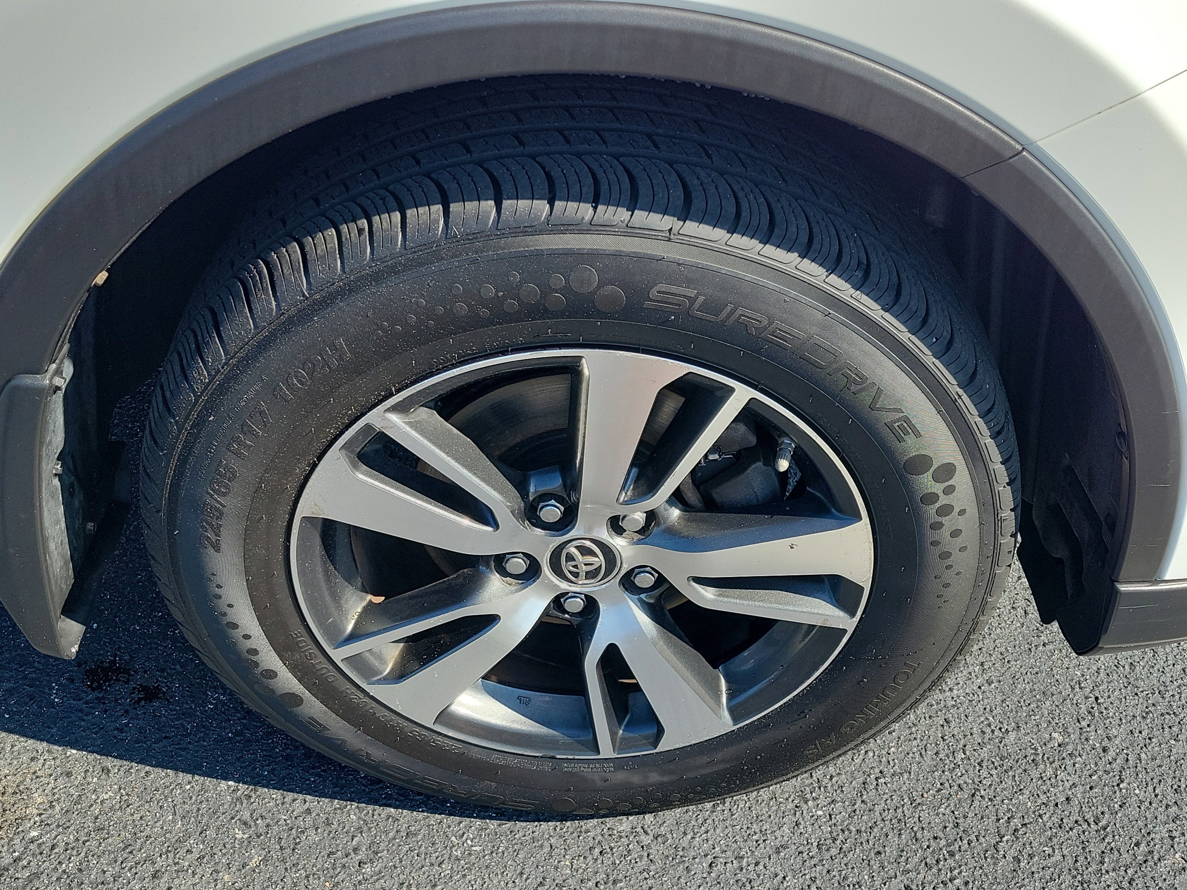 2017 Toyota RAV4 XLE