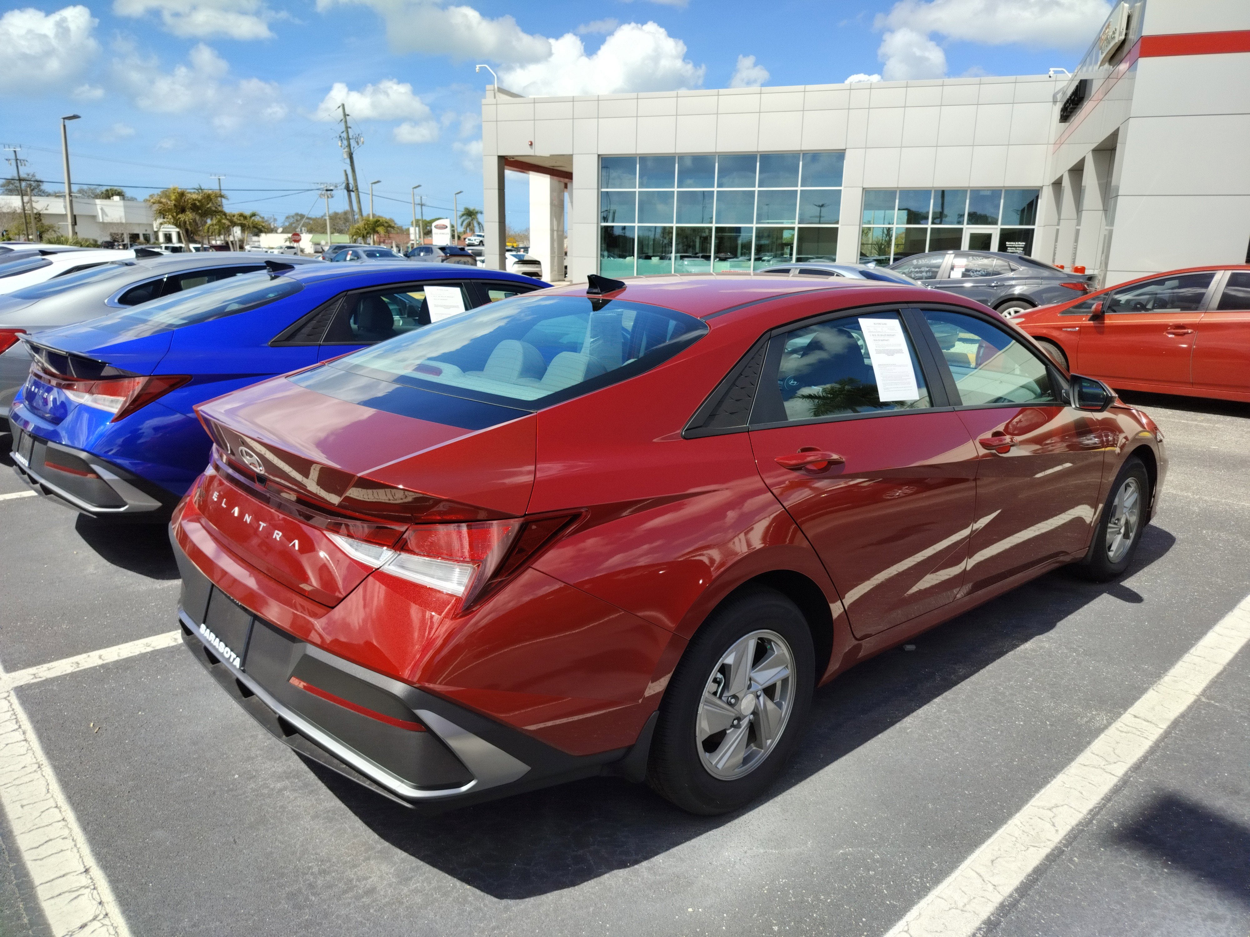 2025 Hyundai Elantra SE