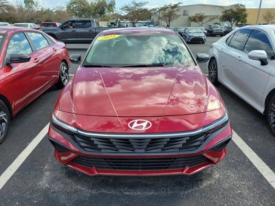 2025 Hyundai Elantra SEL Sport