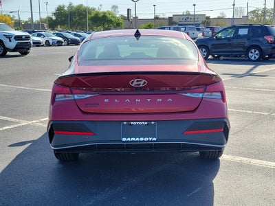 2025 Hyundai Elantra SEL Sport