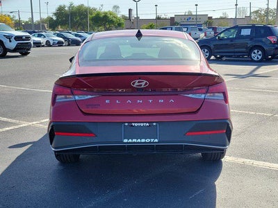 2025 Hyundai Elantra SEL Sport