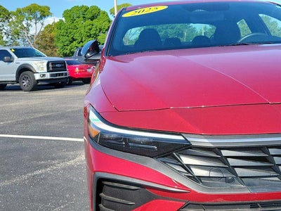 2025 Hyundai Elantra SEL Sport