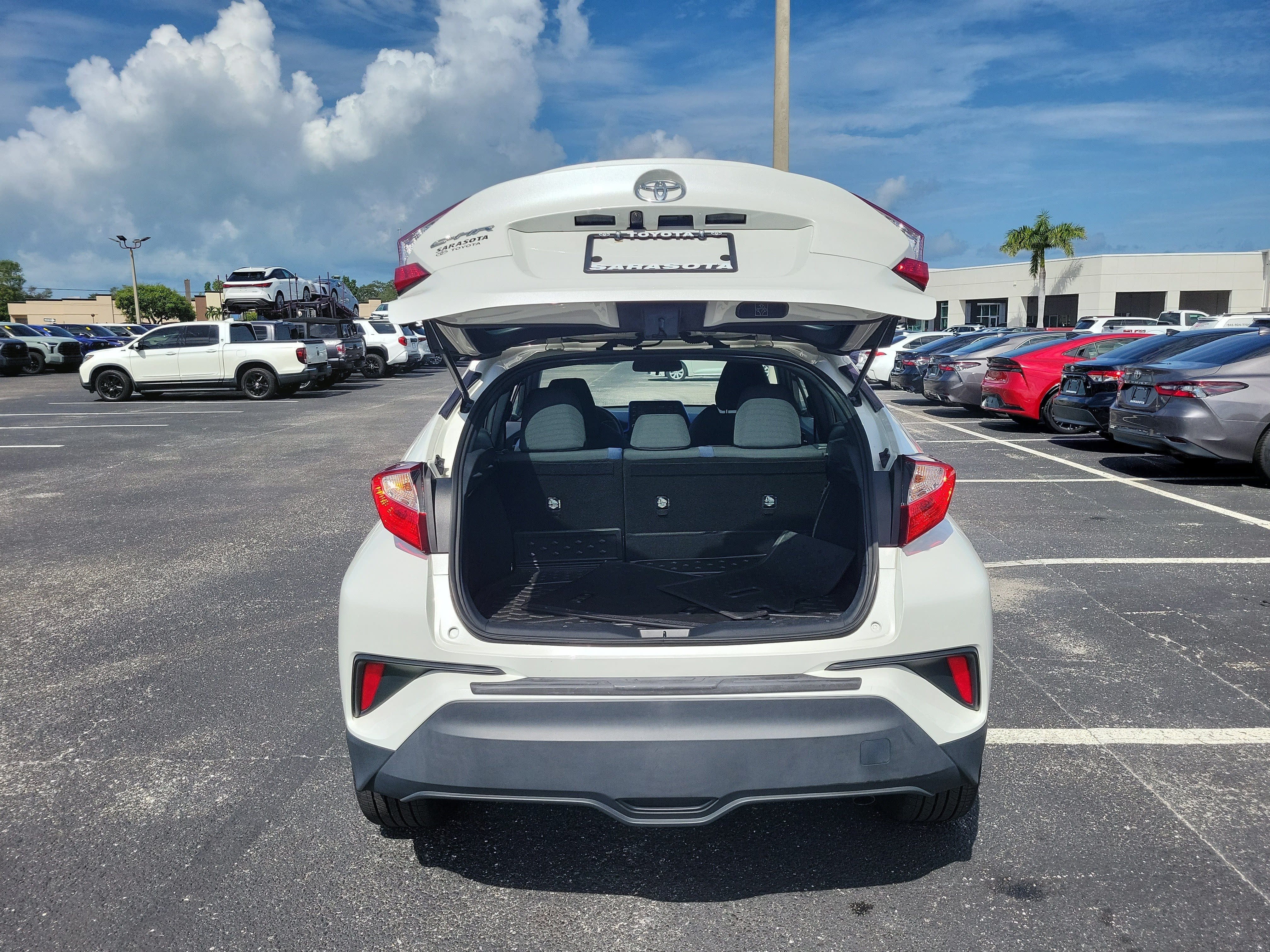 2021 Toyota C-HR XLE