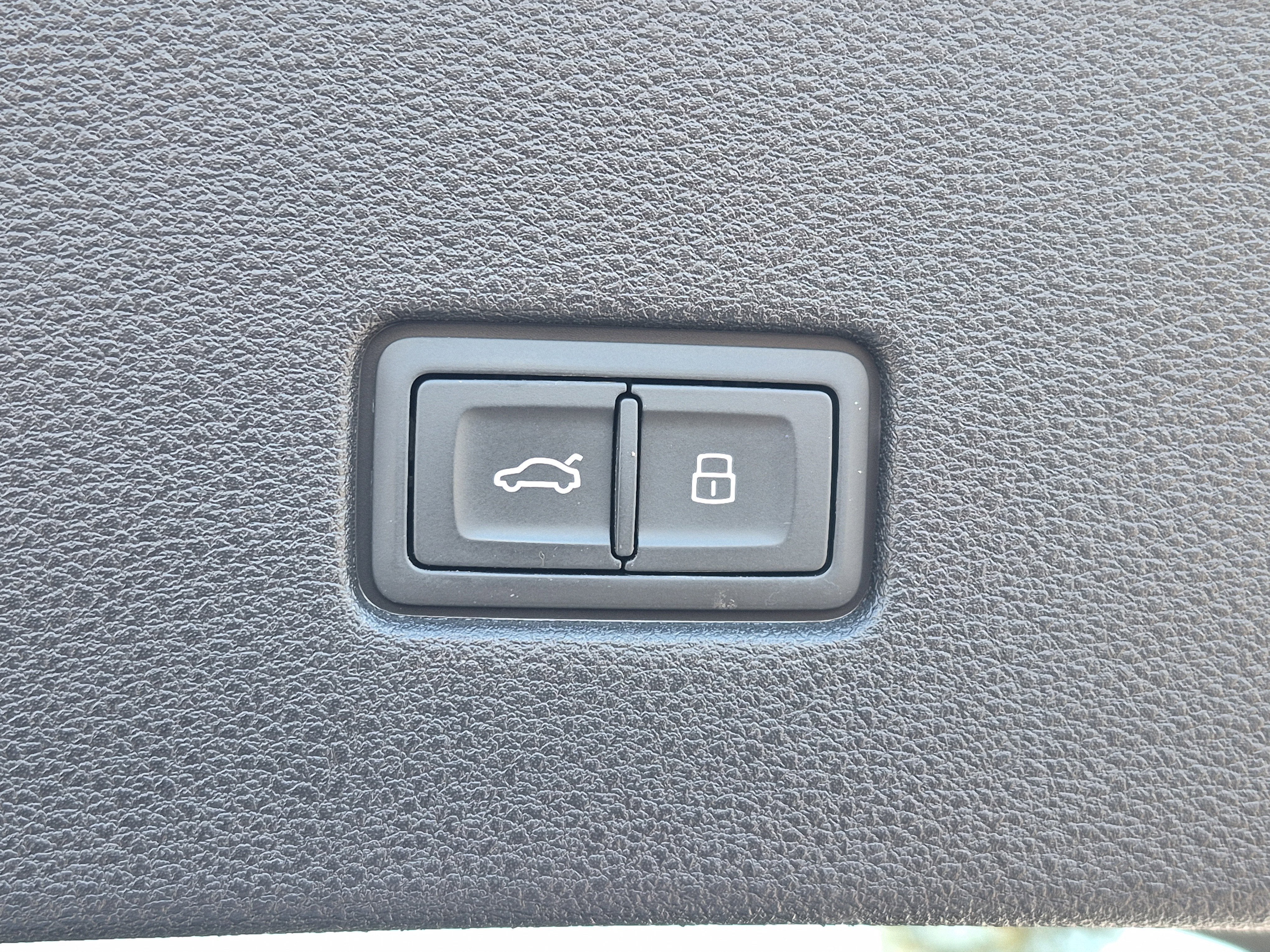 2020 Audi Q8 55 Premium Plus