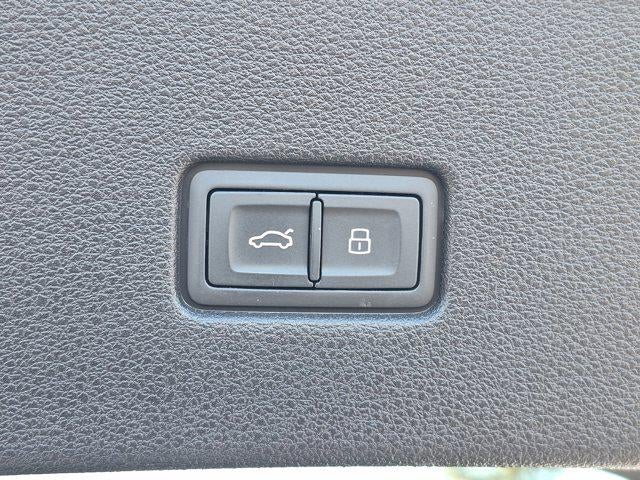 2020 Audi Q8 55 Premium Plus