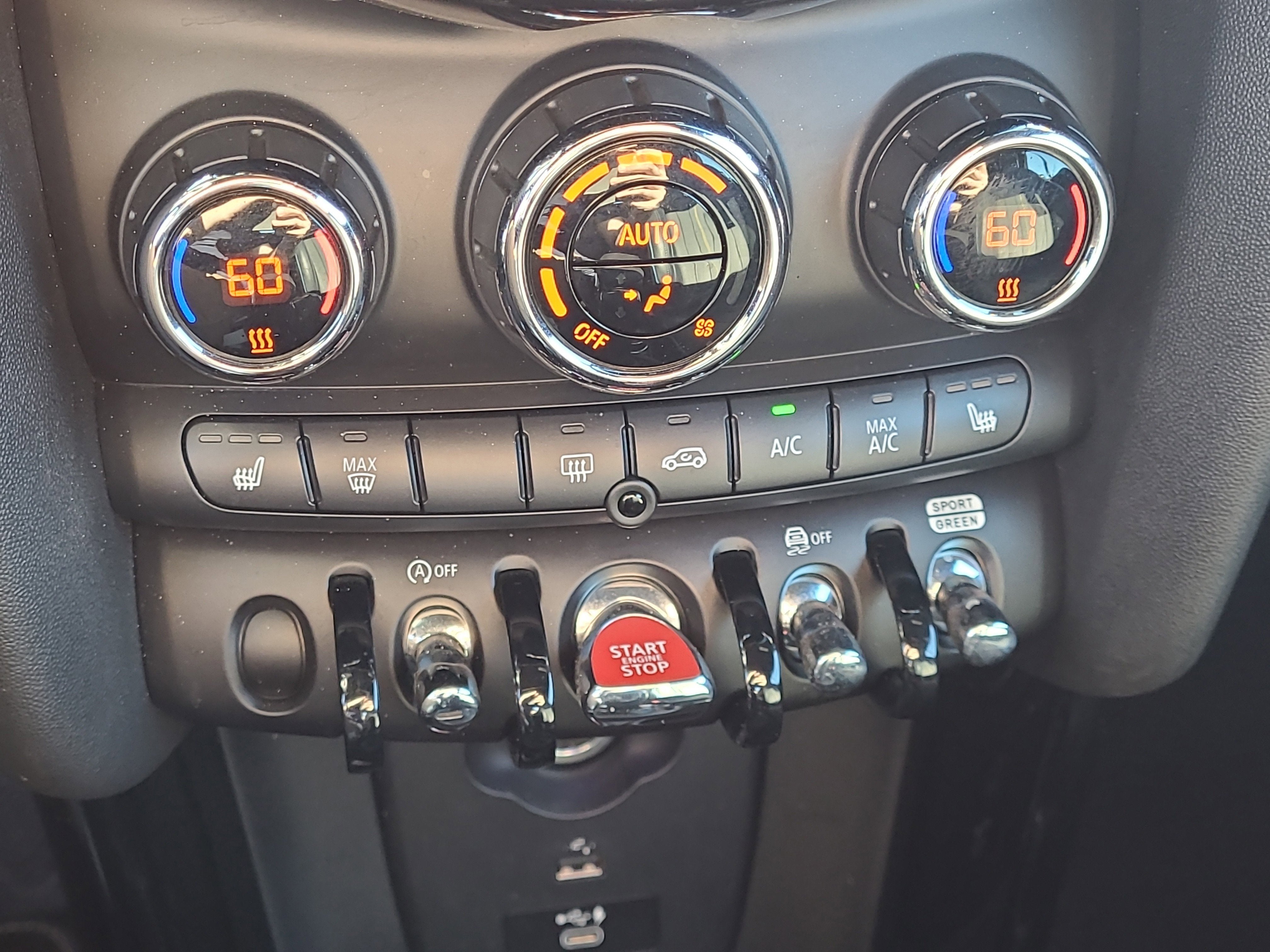 2011 MINI Hardtop 2 Door Cooper