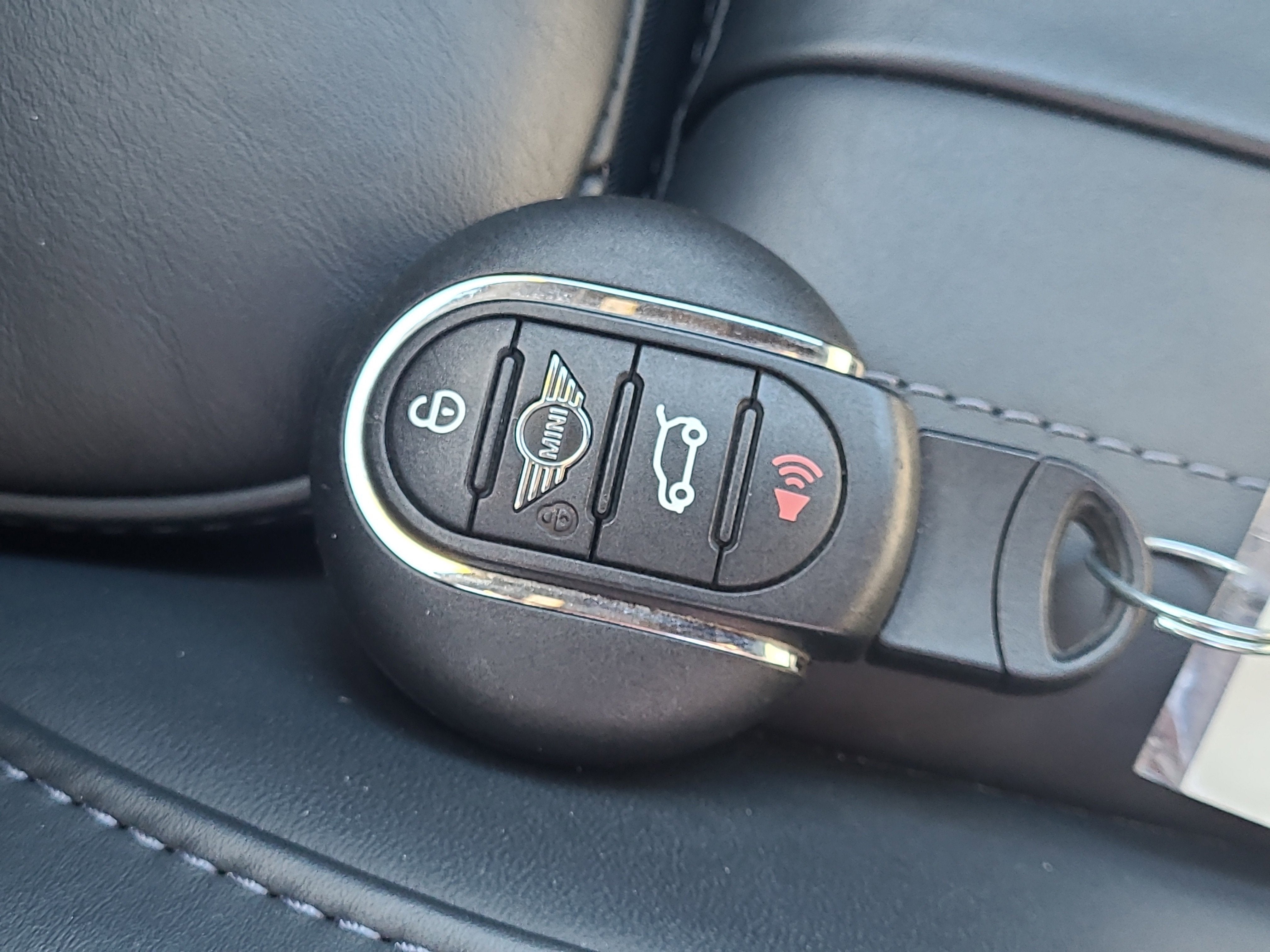 2011 MINI Hardtop 2 Door Cooper