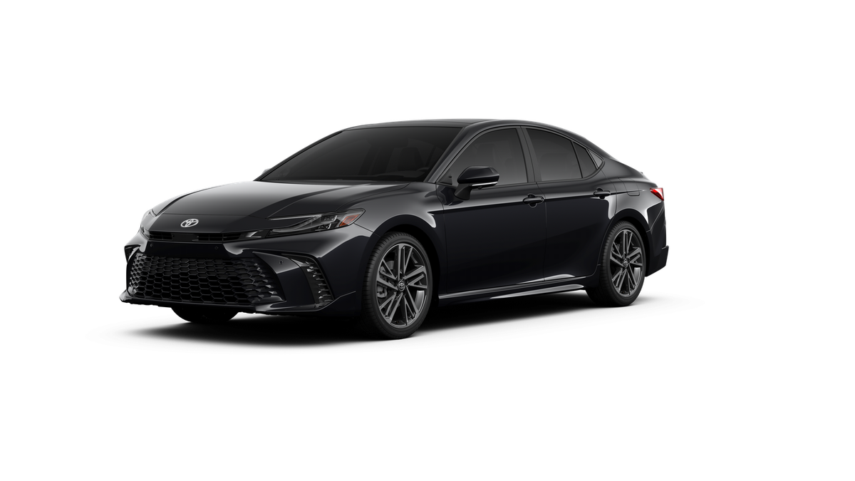 2026 Toyota Camry XSE Hybrid's photo