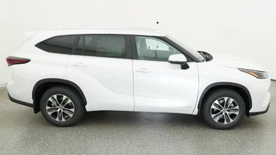 2026 Toyota Highlander Hybrid XLE