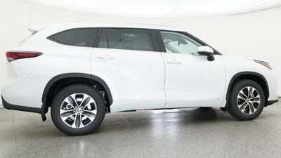 2026 Toyota Highlander Hybrid XLE
