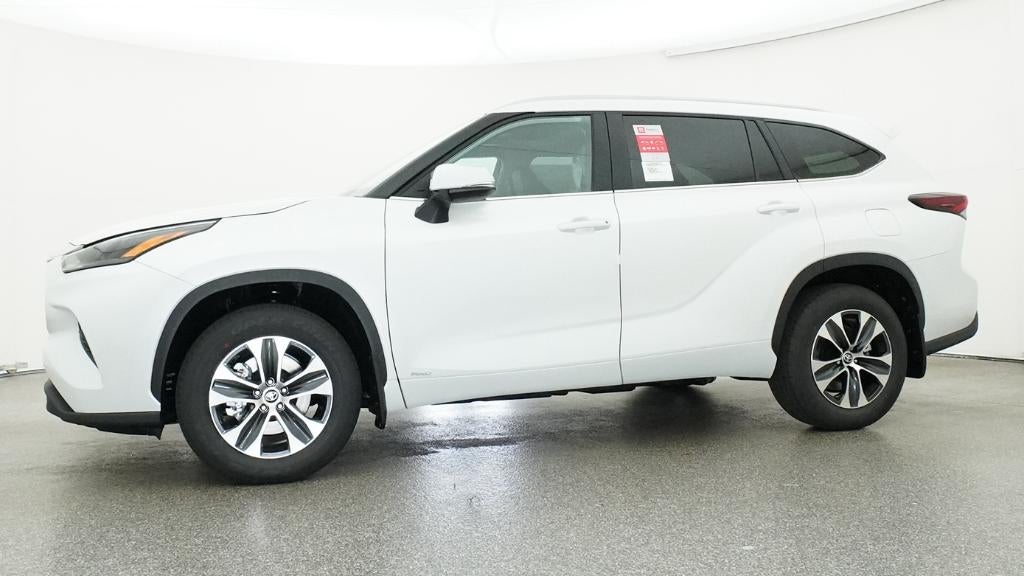 2026 Toyota Highlander Hybrid XLE