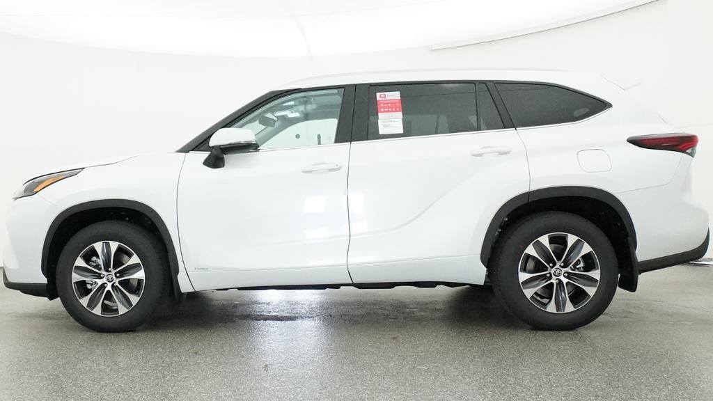 2026 Toyota Highlander Hybrid XLE