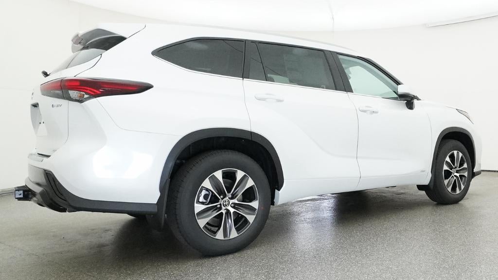 2026 Toyota Highlander Hybrid XLE