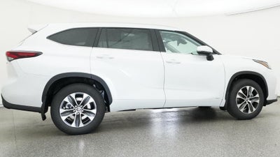 2026 Toyota Highlander Hybrid XLE