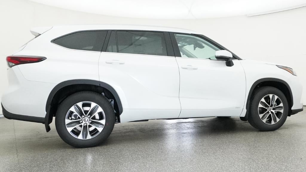 2026 Toyota Highlander Hybrid XLE