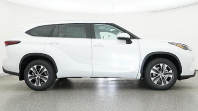 2026 Toyota Highlander Hybrid XLE