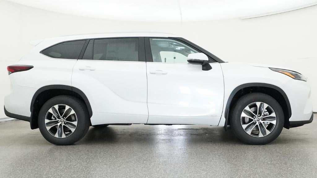 2026 Toyota Highlander Hybrid XLE