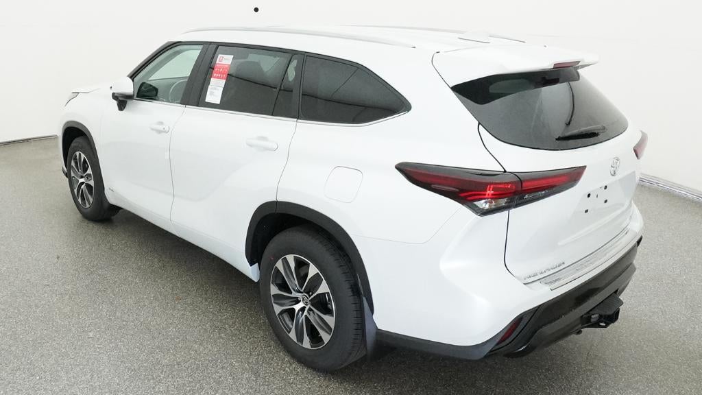 2026 Toyota Highlander Hybrid XLE