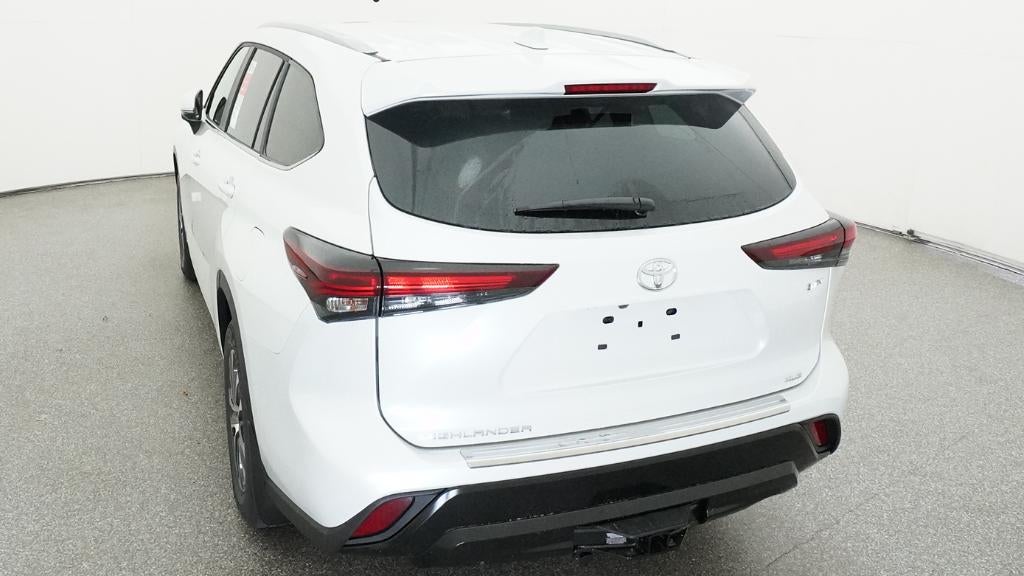 2026 Toyota Highlander Hybrid XLE