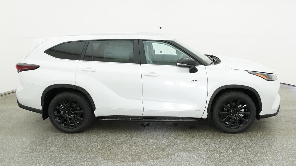 2026 Toyota Highlander Hybrid XLE