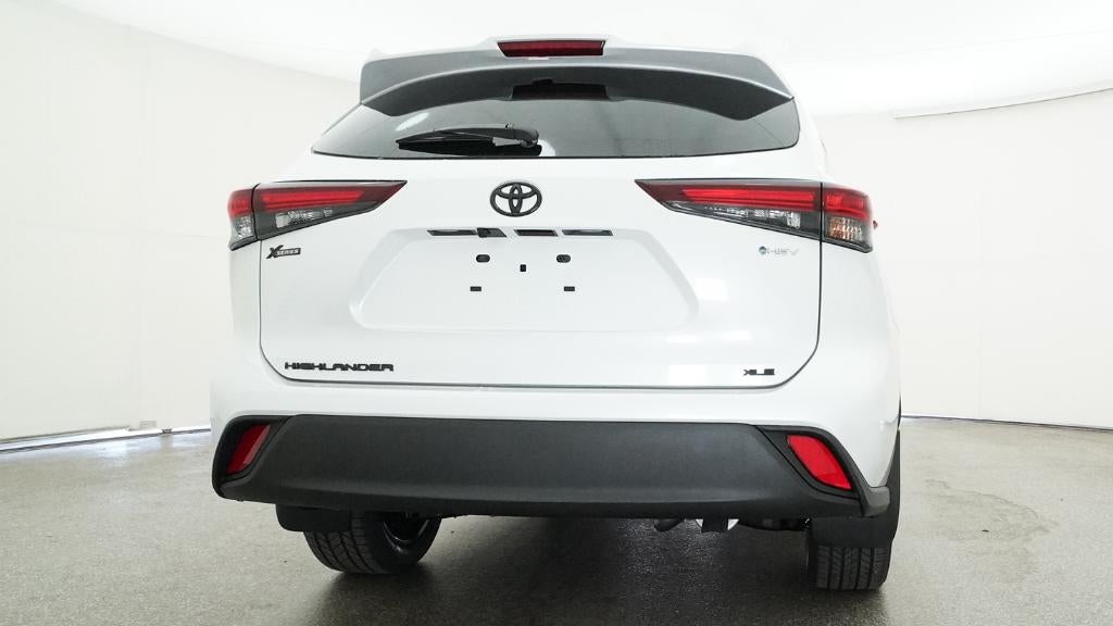 2026 Toyota Highlander Hybrid XLE