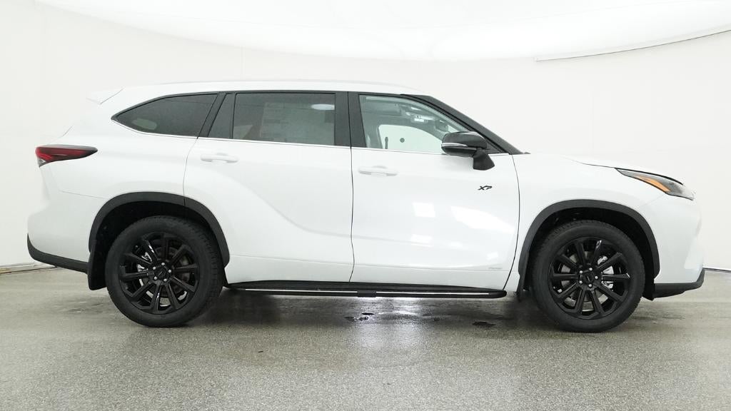 2026 Toyota Highlander Hybrid XLE