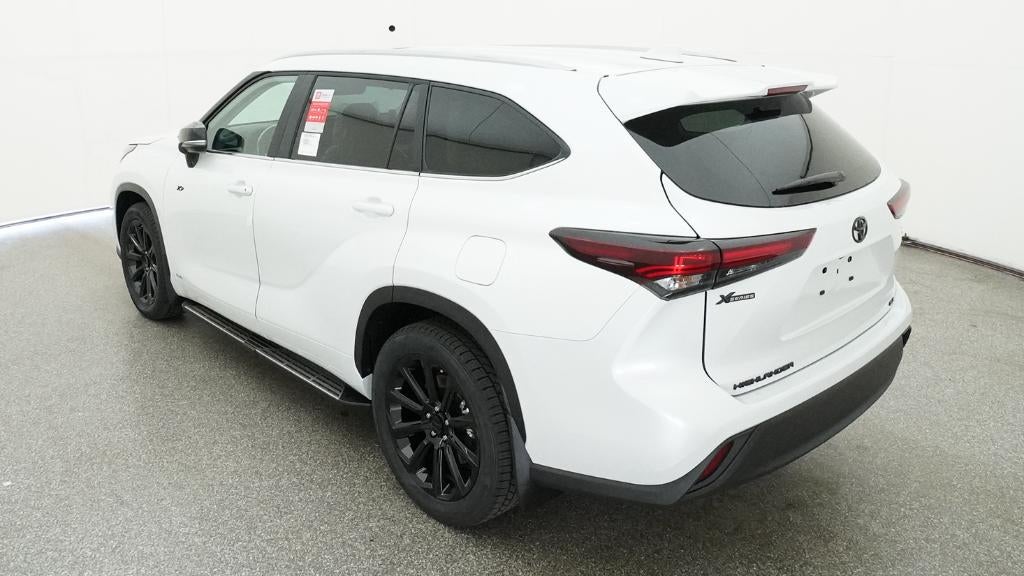 2026 Toyota Highlander Hybrid XLE